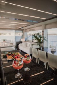 Sunseeker 76