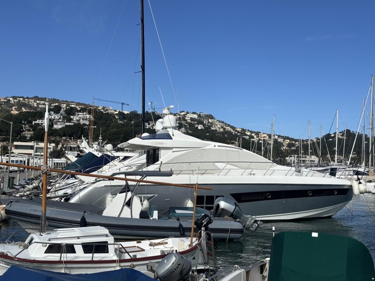 Azimut 55S — Außenansicht in Fahrt
