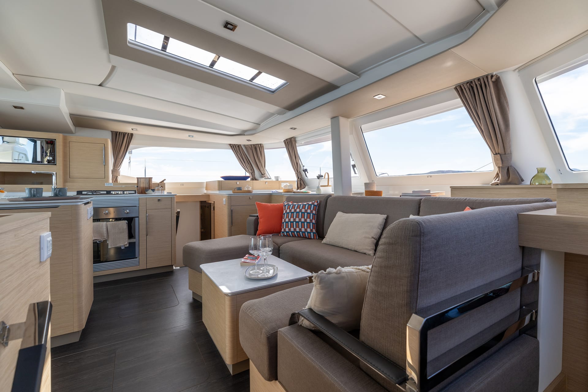 Fountaine Pajot 44 — Eignerkabine mit Doppelbett
