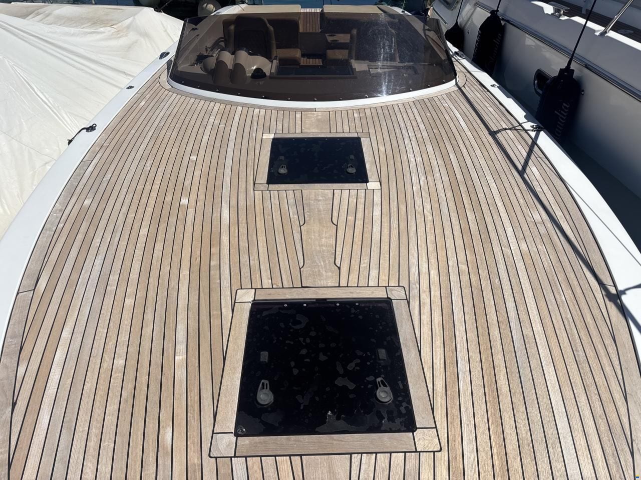 Frauscher 1017 GT — Steuerstand