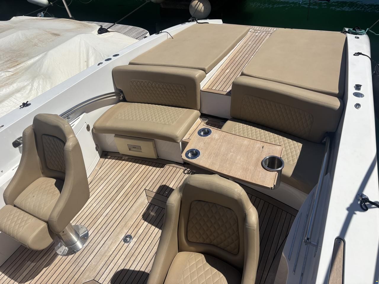 Frauscher 1017 GT — Detail der Linienführung