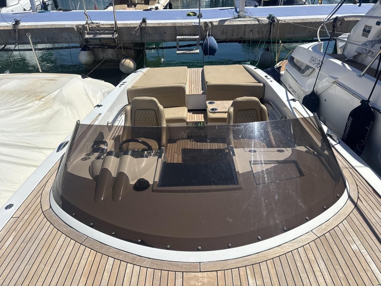 Frauscher 1017 GT — Cockpit-Detail