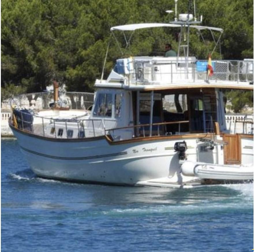 Menorquin 180 zu verkaufen — Profilansicht der Flybridge-Motoryacht auf Mallorca