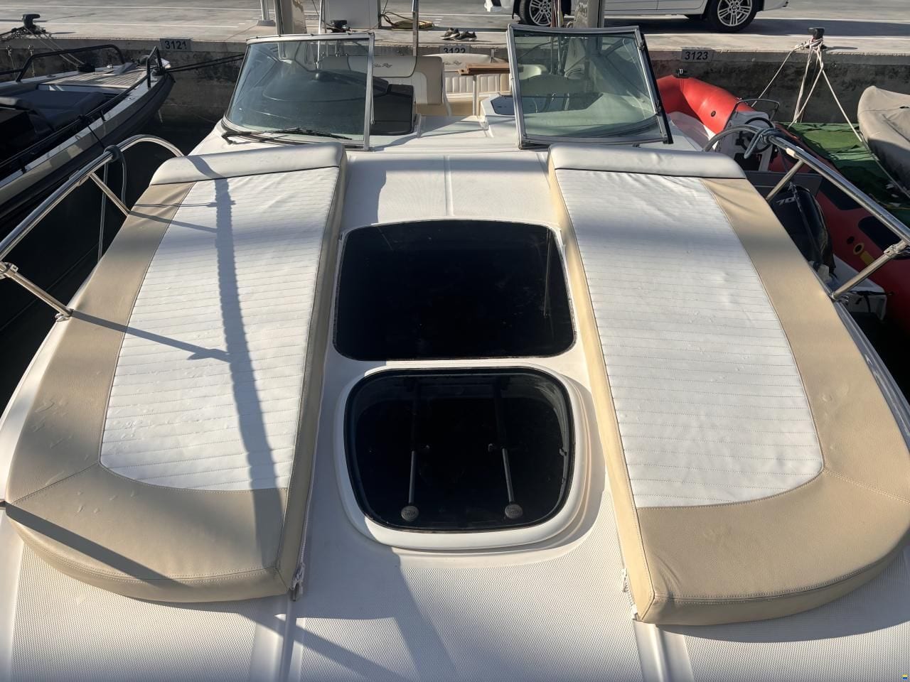 Sea Ray Sundancer 310 — Steuerstand