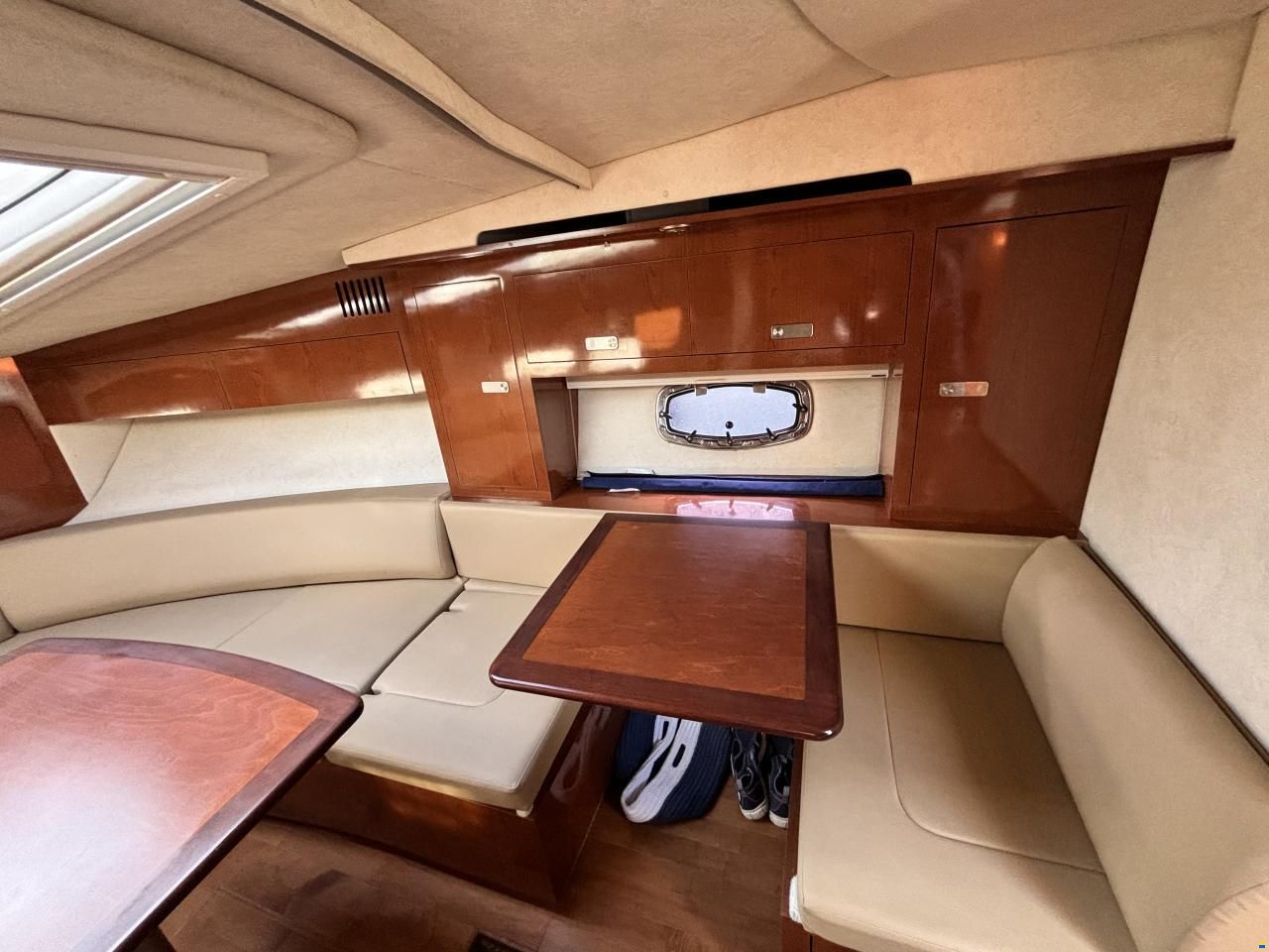 Sea Ray Sundancer 310 — Detailaufnahme